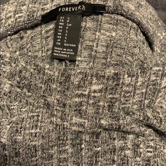 Cute Flowy Skirt - Picture 2 of 2